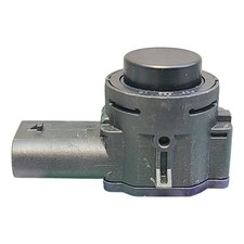 Mercedes GLA H247 Parking