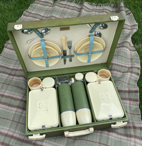 Vintage picnic set - vintage, brexton