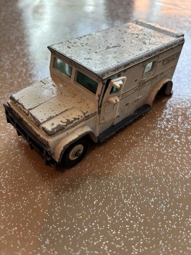 Dinky toys brinks - dinky, armoured