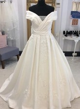 Benjamin Roberts Off Shoulder