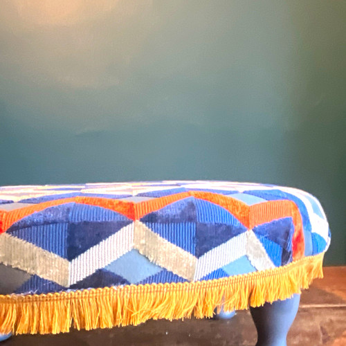 Beautiful oval upholstered