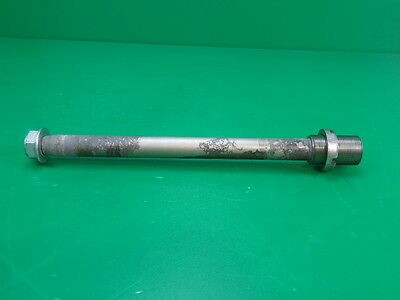 Swing arm pivot - pivot, suzuki