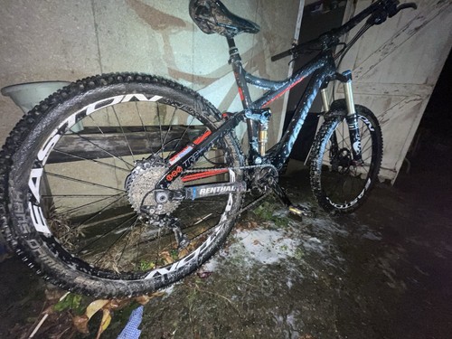 Devinci troy carbon mountain - troy,