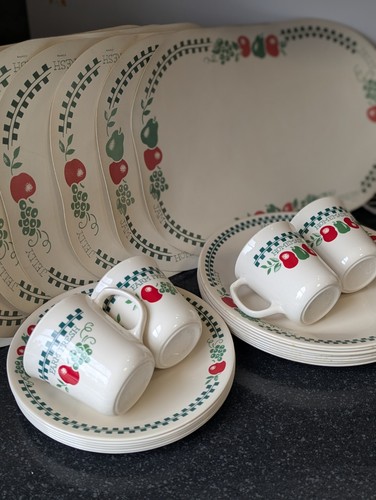 Vintage corelle farm - corelle, fresh
