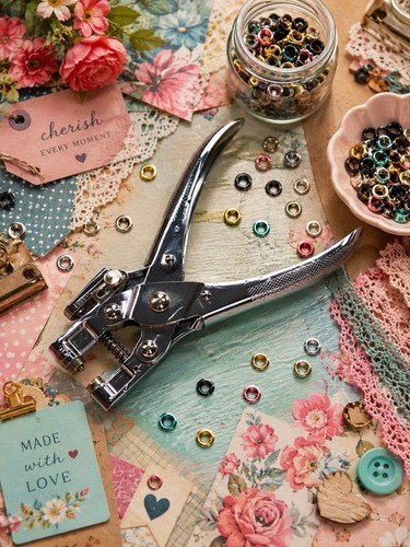 Heavy duty eyelet pliers - duty,