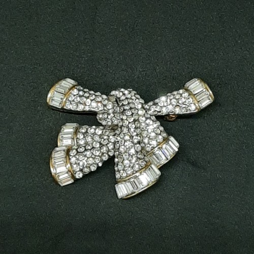 Vintage costume jewellery - vintage,