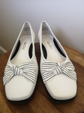 Van Dal Barbados II Shoes