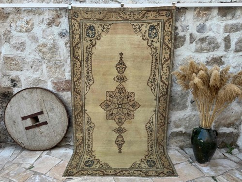 Hand woven vintage rug - vintage, 5x8