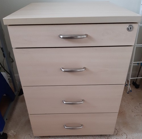 Lockable drawer under desk - 4,