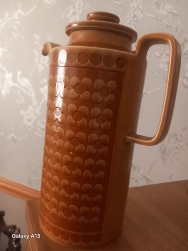 Hornsea saffron tall - tall, tea