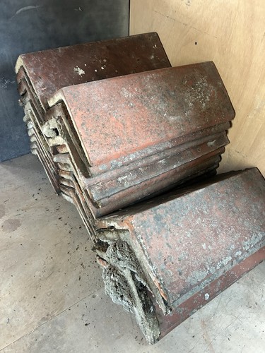 Reclaimed red victorian style - red,