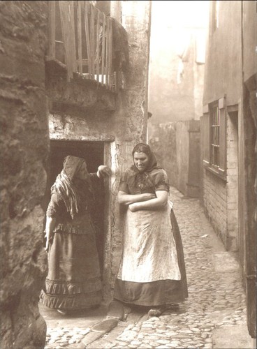 1987 whitby postcard women - whitby,