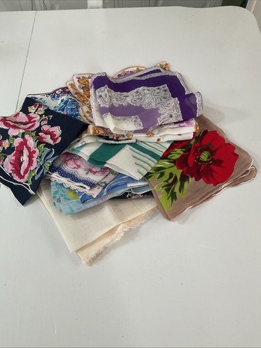 Vintage hankies handkerchiefs - hankies,