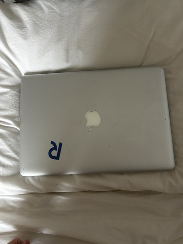 Apple macbook pro - apple, silver