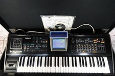 Roland  V-Synth Synthesizer