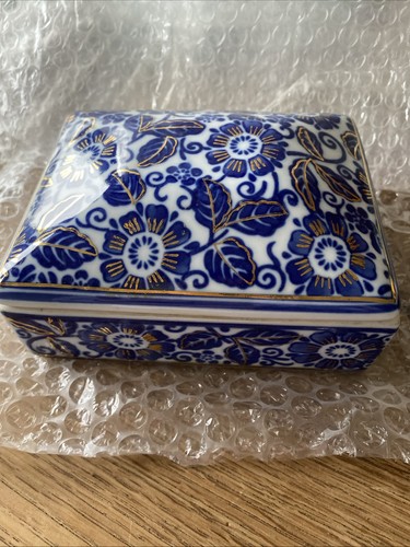 Blue white gold porcelain - blue,