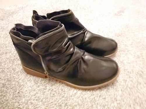 Melinda - (brand, new)