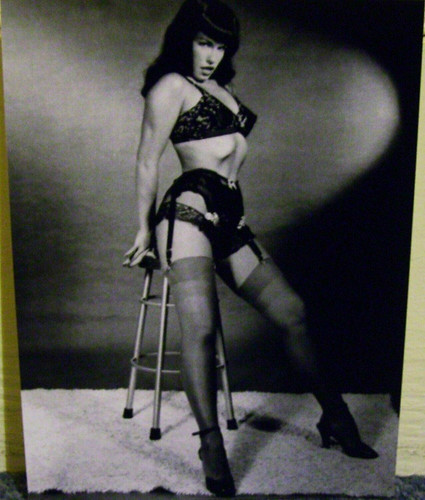 Bettie page - bettie, nylon