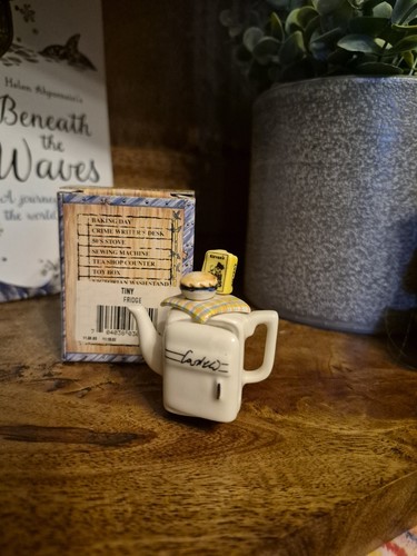 Cardew design tiny - tiny, teapot