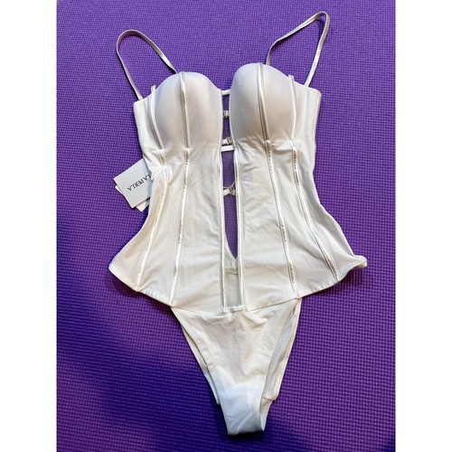 Nwt 575 perla - nwt, $575