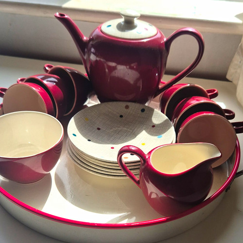 Meakin burgundy cream - j&g, &