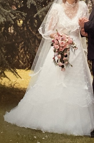 Beautiful vintage white - beautiful,