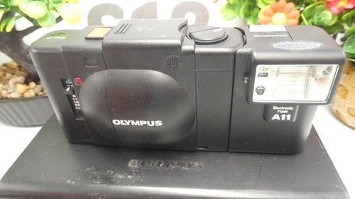 Olympus 35mm film camera - film,