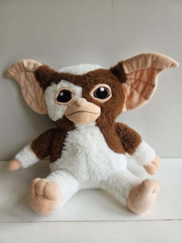 Play gremlins - play,