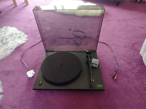 Rega planar turntable black - rega,
