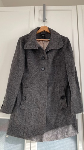 Beautiful ashleyk brown wool