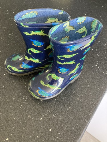Infant size dinosaurs - infant, 4