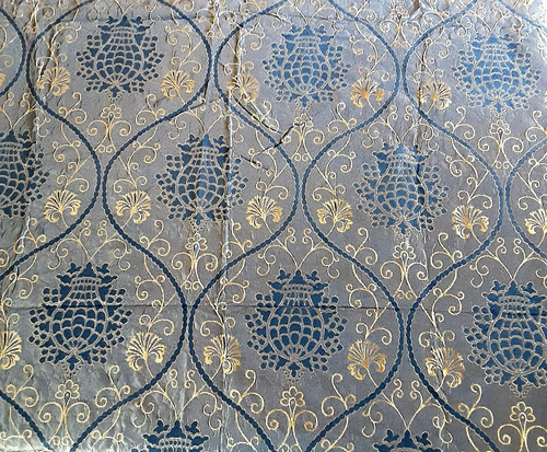 Remnant blue gold thread - &,