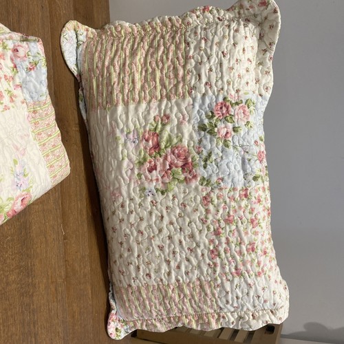 Pretty cottagecore scallop - 2,