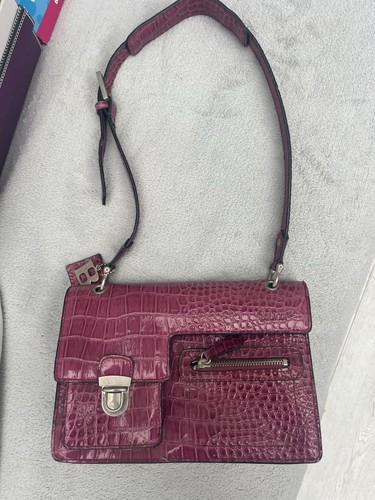 Pink crocodile effect - pink, medium