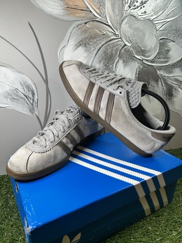 Adidas london trainers - london,