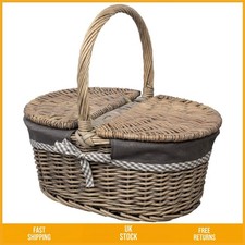 Elegant Oval Willow Picnic