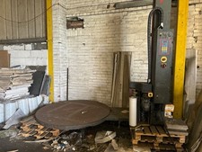 Aetna Robopac pallet wrapping machine