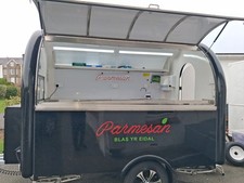 Modern Black Arc Style Mobile