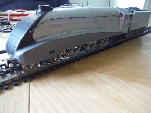 Hornby gauge silver link - 00,