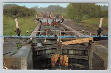 R787529 Britains Inland Waterways. A Pair of Narrow Boats Descending the Stockto