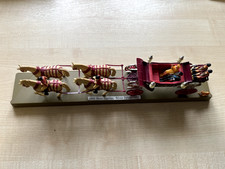 CORGI  TOYS 1902 STATE LANDAU SILVER JUBILEE 1977 MODEL ON STAND