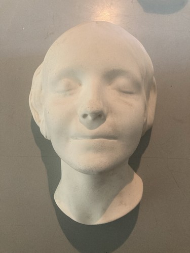 Sculpture head inconnue de - head,