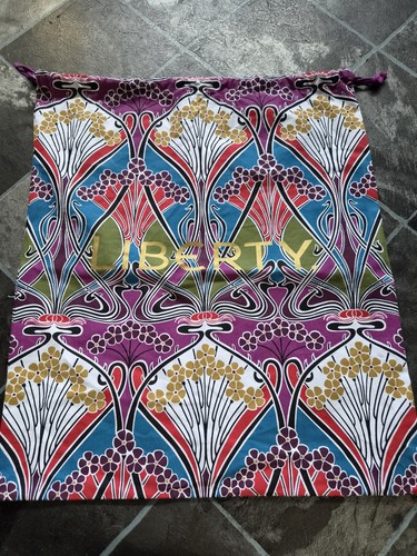 Liberty london ianthe print - london,