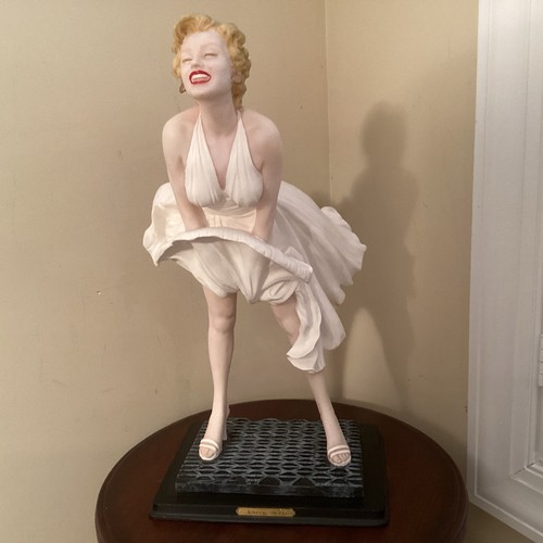 Vintage marilyn monroe - marilyn,