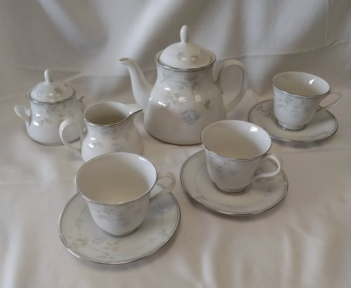 Vintage royal doulton - royal,