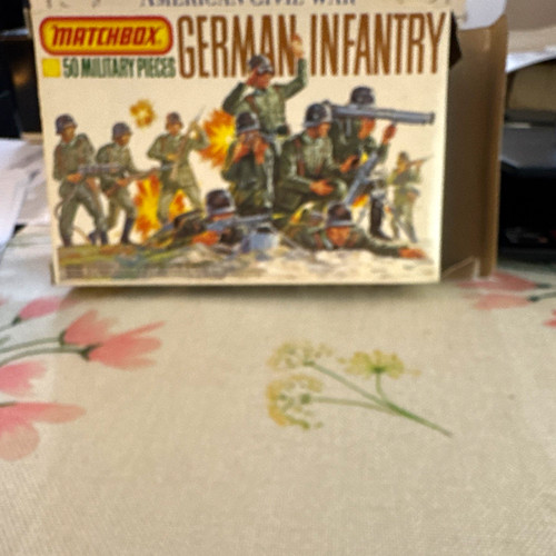 Matchbox wwii german infantry - german,