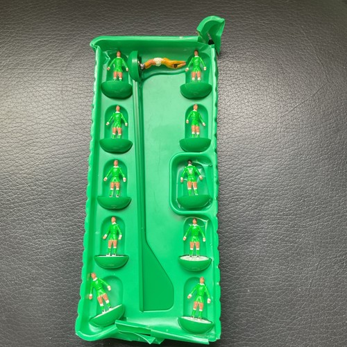 Subbuteo table soccer team - subbuteo,