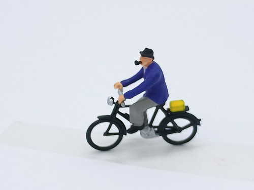 Preiser figure cyclist man - preiser,