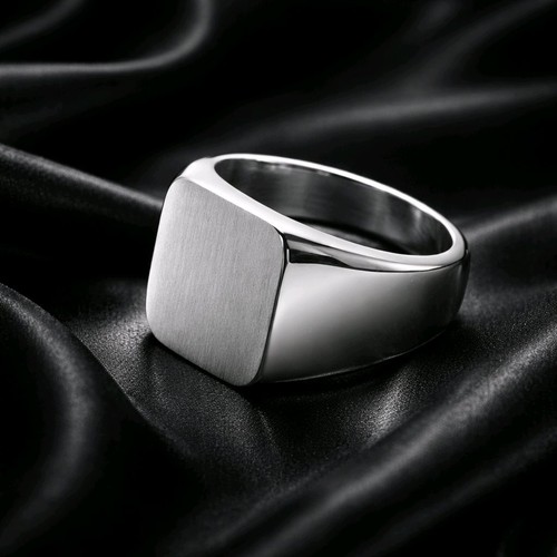 Signet square ring - square,