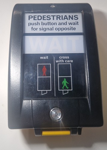 Pedestrian crossing wait - crossing,